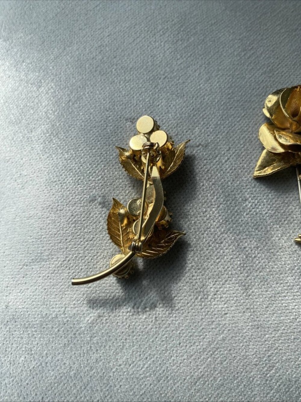 Vintage Brooch Set 3 - Picture 5 of 7